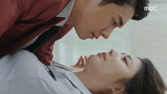 "얼마면 되냐고!"…문재상(김영민)과 하연주(엄현경)의 계속되는 악연? 인연? 클립 이미지