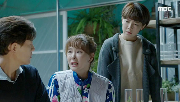 "나 좀 도와줄 거야?"…한대표(김호진)에게 도움 요청하는 조복자(최수린) 클립 이미지