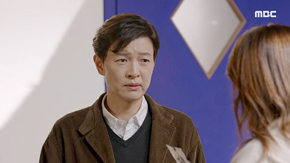 "사진 속 남자가 혹시 아버지예요?"…사진 속 인물이 수상쩍은 한수호(김호진) 클립 이미지