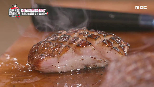 쓸쓸한 연말에는 고기로 기분 달래기♥ 클립 이미지