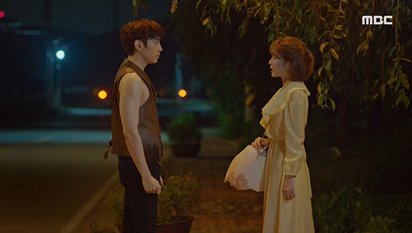 "뭐가 미안한데?"…불쑥 나타나 사과하는 지훈(문정혁)에게 이유를 묻는 아름(유인나) 클립 이미지