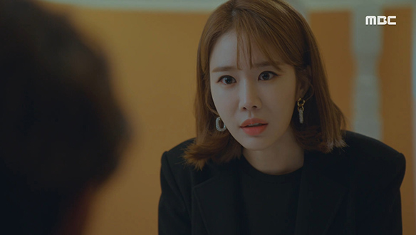 "나 도대체 누구랑 결혼한 거예요?"…데릭(임주환)의 본 모습을 알게 된 아름(유인나) 클립 이미지