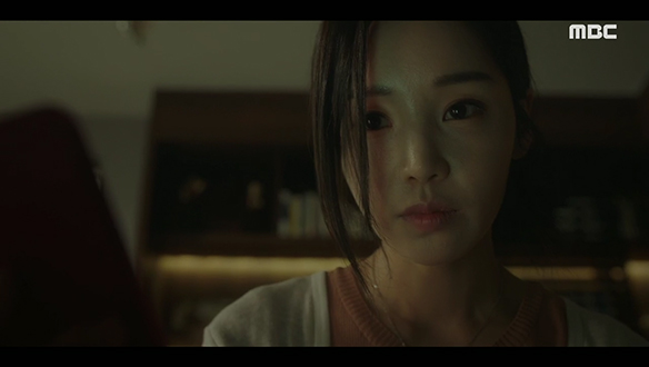 "병원 기록이 어디 있을 텐데" 서진(신성록) 몰래 병원 기록 찾는 현채(남규리) 클립 이미지