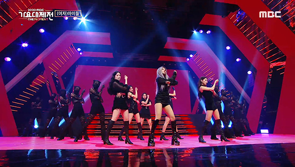 (여자)아이들((G)I-DLE) - Oh my god 클립 이미지