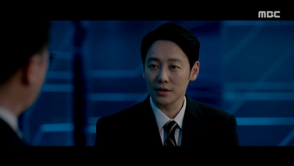 "아직도 기억이 안 나십니까?"…생방송서 갑질회장 폭로하는 정훈(김동욱)