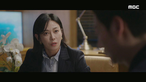 "너 죽을 병이야?"…정훈(김동욱)의 지병이 염려되는 최국장(장영남) 클립 이미지