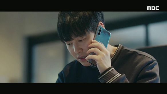 "오보에 사실무근이라고!"…하진(문가영)의 덫에 걸린 정훈(김동욱) 클립 이미지