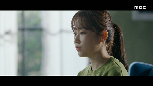 "기억이 다 돌아오면 어떻게 되나요?"…하진(문가영)의 상태가 걱정되는 하경(김슬기) 클립 이미지