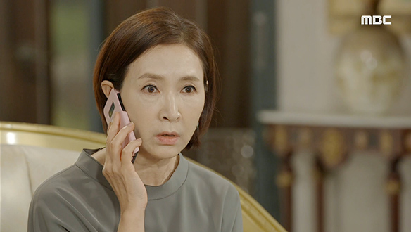 "그걸 갖고 있다구요?"…빼돌린 블랙박스로 화란(정애리)을 협박하는 서정배 클립 이미지