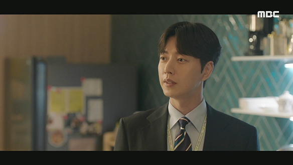 "무슨 일 있었어요?"…윤수(노종현)의 실수를 눈감아주는 열찬(박해진) 클립 이미지