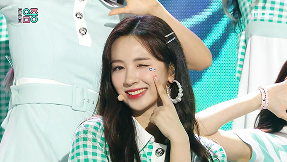 체리블렛 - 알로하오에 (Cherry Bullet - Aloha Oe) 클립 이미지