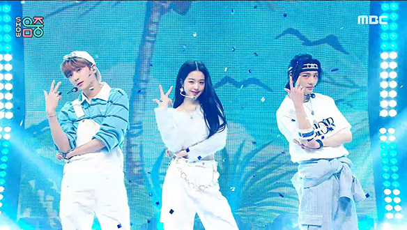 현진 X 원영 X 현재 - 다시 여기 바닷가 (Hyunjin X WONYOUNG X HYUNJAE - Beach Again)