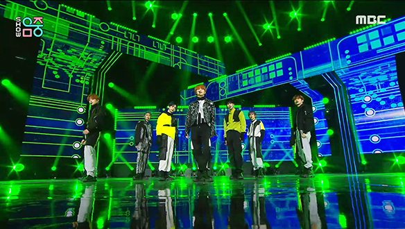 크래비티 - My Turn (CRAVITY - My Turn)