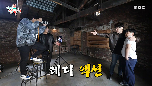 환상의 짝꿍 송진우 X 유세윤 화보 촬영 현장! 클립 이미지