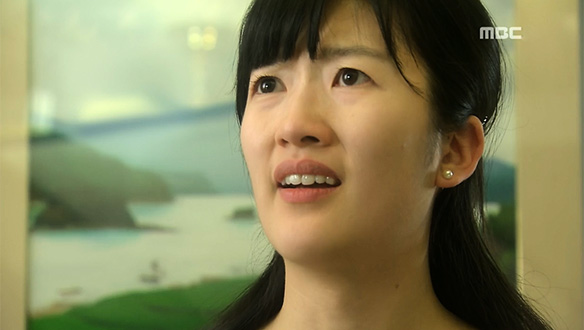 "절대 용서 못해!"…선물 속 돈 봉투에 분노한 유미라(장소연), 증언 결심 클립 이미지