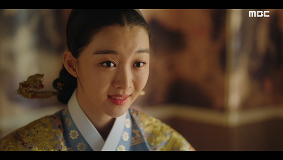"주상 전하를 알현하겠느냐?"…덕임(이세영)의 갸륵한 마음씨를 알아본 중전 김씨(장희진) 클립 이미지