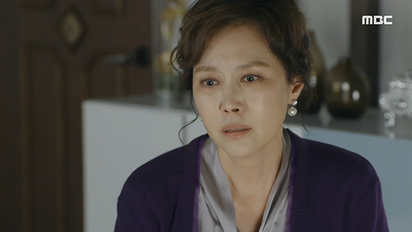 "이게 어떻게 된 거야"…해란(지수원)은 선화(엄현경)의 연락을 목이 빠지도록 기다리고... 클립 이미지