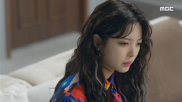 '그 남자는 주해란이랑 무슨 사이지?'…해란(지수원)에게 벌어진 일을 곱씹어 보는 샤론(엄현경) 클립 이미지