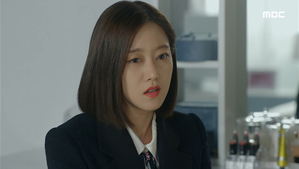 "어디선가 봤는데"…상견례에서 마주친 샤론(엄현경)의 부모가 어딘가 낯익은 재경(오승아)