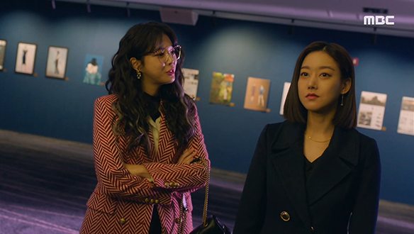 "당장 그림 한 점 줄게"…재경(오승아)에게 선심 쓰듯 미끼용 그림을 선물하는 샤론(엄현경)