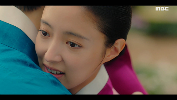 "저하셨군요"…서로의 첫 만남을 기억해 낸 이산(이준호)과 덕임(이세영) 클립 이미지