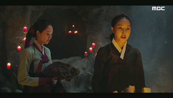 "이제부터 네 것이다"…제조상궁(박지영)이 세운 광한궁은 월혜(지은)한테 맡겨지고... 클립 이미지