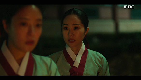 "그만 가자"…위기의 순간 덕임(이세영)을 구하는 월혜(지은)