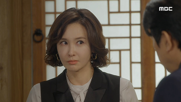 "이런 카드를 함부로 날릴 수는 없지"…숙정(김혜옥)의 약점을 잡은 민경(최수린) 클립 이미지