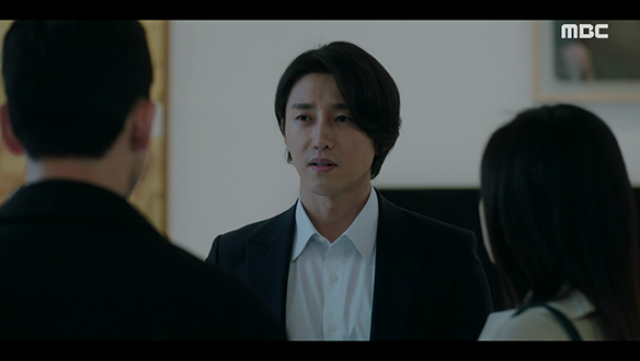 "기회 되면 밥이나 먹자" 청경(박진희)의 번호를 물어보는 명운(현우성)