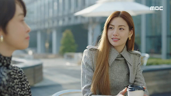 "이왕 이렇게 된 거. 제대로 만나봐"…기정사실화된 주인(나나)과 유진(강민혁)의 열애 클립 이미지