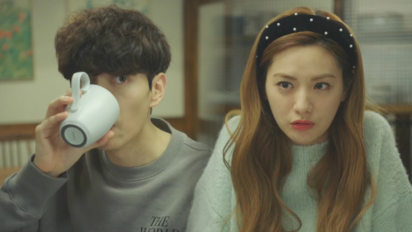 "누가 나한테 가르쳐준 비법인데.." 비수(이민기)가 했던 방법으로 위로를 건네는 주인(나나) 클립 이미지