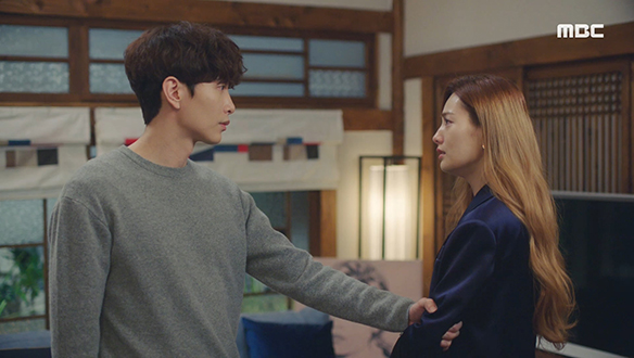 "소원이야. 헤어져줘"…이제 막 귀가한 주인(나나)에게 헤어지자 하는 비수(이민기) 클립 이미지