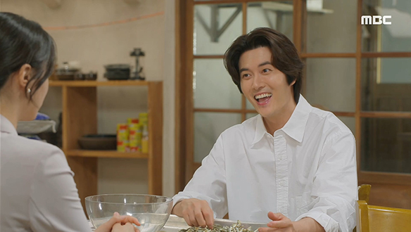 "아무렴 내가 너한테 프러포즈를 했겠어?"…기억 잃은 후의 일은 기억하지 못하는 경수(재희) 클립 이미지