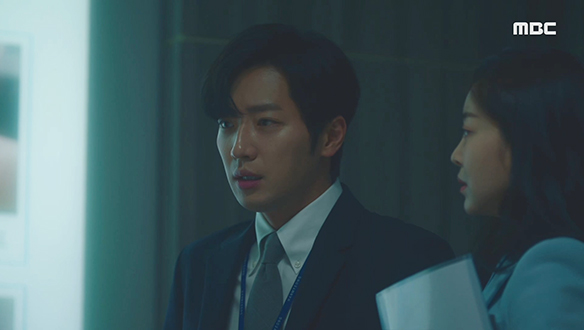 "이거 완전 떨어질 각인데"…세권(이상엽)은 무지한 상태로 일을 진행하려다 망신을 당하고... 클립 이미지