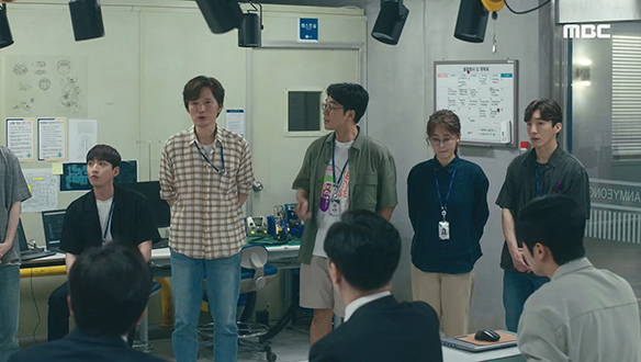 "그거 편법 아니에요, 최수석님?"…반석(정재영)의 성과에 딴죽 거는 세권(이상엽) 클립 이미지