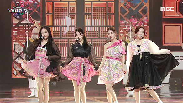 브레이브걸스 - 치맛바람 클립 이미지