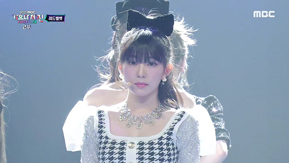 레드벨벳 - Queendom 클립 이미지