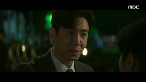 "나랑 이야기하는 게 불편한가?"…현도(최원영)를 만나고 두려움에 사로잡힌 태용(이종원)