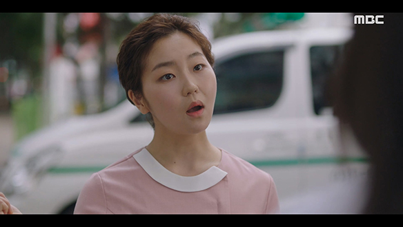 "아기 다리가 왜 궁금한 거야?"…동주(이혜리)는 소라(서혜원)를 통해 상주 원효(오승백)를 찾아보려 하는데... 클립 이미지