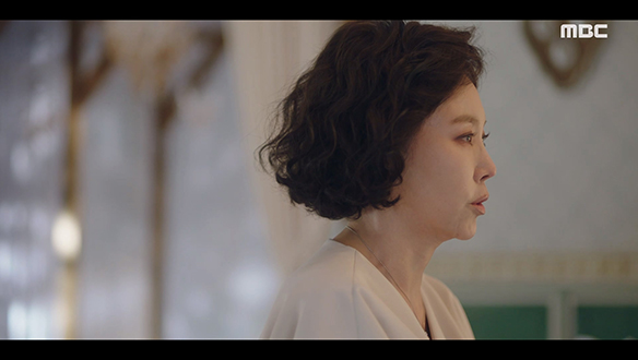 "내 딸 제자리로 돌려놔"…동주(이혜리)에게 어려운 숙제처럼 다가온 미란(지수원)의 부탁  클립 이미지