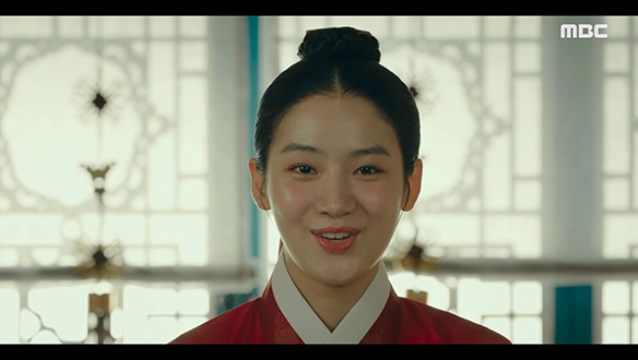 "이게 진짜 저예요?"…영문도 모른 채 꽃단장 당하는 소랑(박주현)