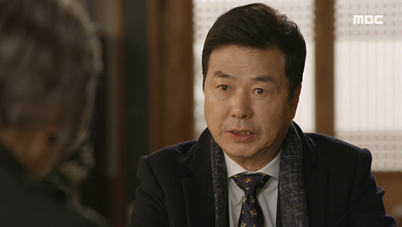 "정말 숨겨둔 애라도 있는 겁니까?"…마 회장(반효정)과 독대하며 유경(장서희)의 과거에 대해 묻는 범석(선우재덕) 클립 이미지