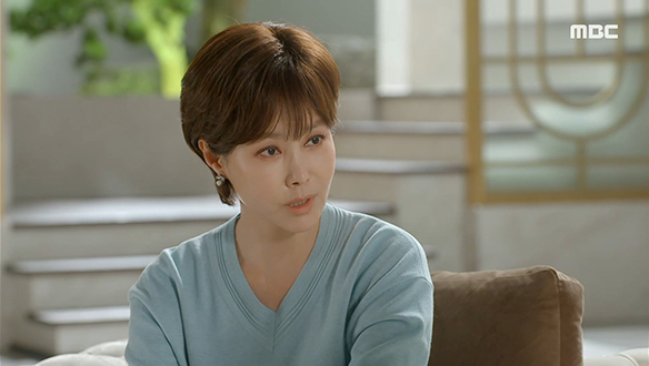 "내가 왜 자네 형님이야?"…윤 회장(정성모)이 쓰러지자마자 행실(김성희)을 내쫓는 해란(지수원)