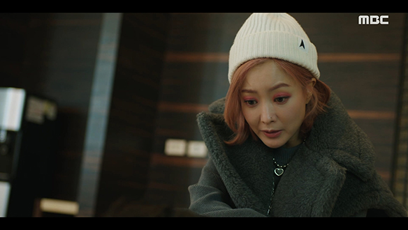 "고작 그 잠깐에 살려달라고?"…기억 속 인물들을 찾아가 차례차례 응징하는 구련(김희선)