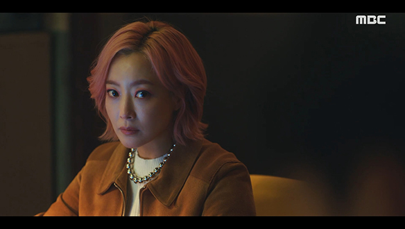 "그냥 네가 적격이라는 생각이 들었어"…구련(김희선)의 한마디에 저승사자 일에 대한 보람을 느낀 준웅(로운) 클립 이미지