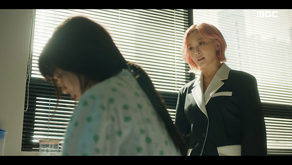 세상은 아직 그래도 피해자 편이야