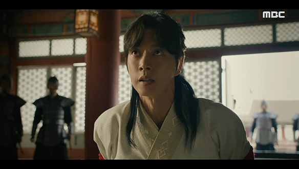 "소신의 목숨을 걸고 맹세합니다"…억울하게 반역의 누명을 쓴 풍백(박해진) 클립 이미지