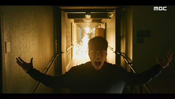 악귀에 씐 희수(김종훈)는 본색을 드러내며 차웅(박해진)을 없애려 하는데...