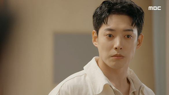 "절대 그렇게 둬서는 안돼..."…태형(정헌)은 자신만 알고 있던 진실이 수면 위로 떠오르자 머리가 복잡해지고...