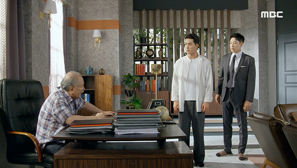 "그 제보자란 놈 나한테 데리고 와!"…지환(서하준)을 향해 역정 내는 남 회장(장항선) 클립 이미지